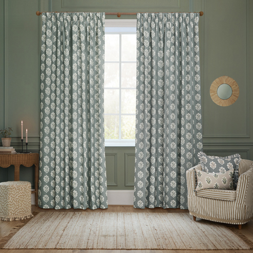 Sessile Leaf Pencil Pleat, Delph Blue - Ready Made Curtains - Image 3